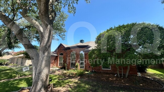 Primary Photo - 1217 Babbling Brook Dr