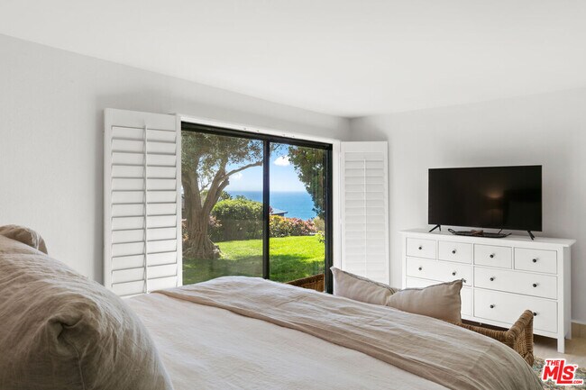 Building Photo - 6801 Seawatch Ln