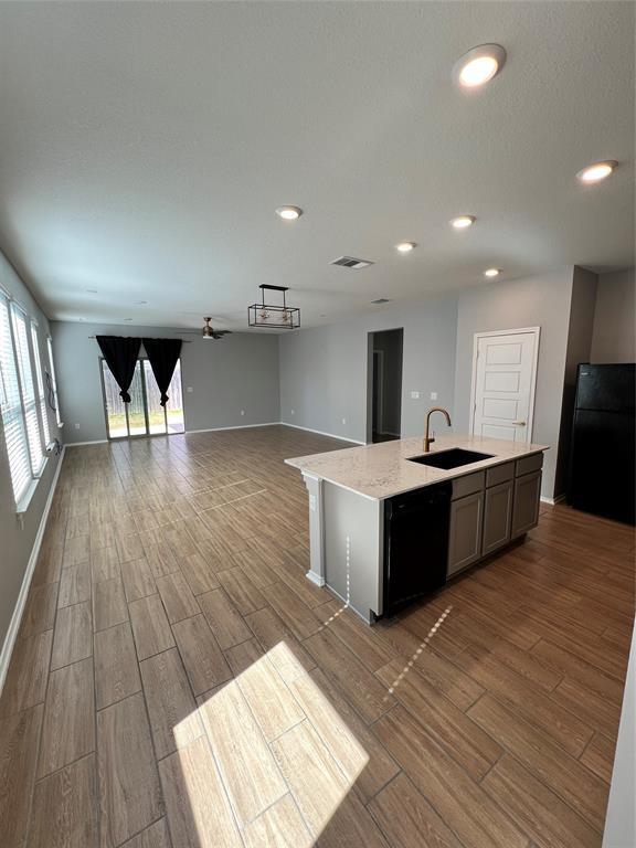 Building Photo - 6516 Carriage Pines Dr