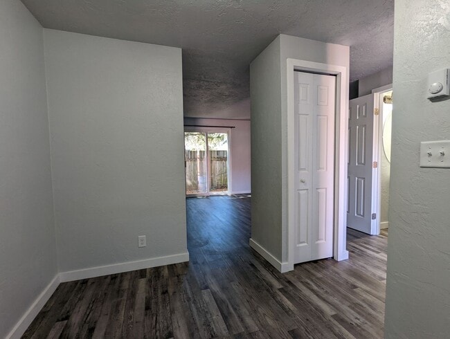 Building Photo - Newly Renovated 2-Bedroom, 1.5-Bath Apartment with Private Patio and On Site Laundry!