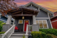 Building Photo - 605 20th Ave