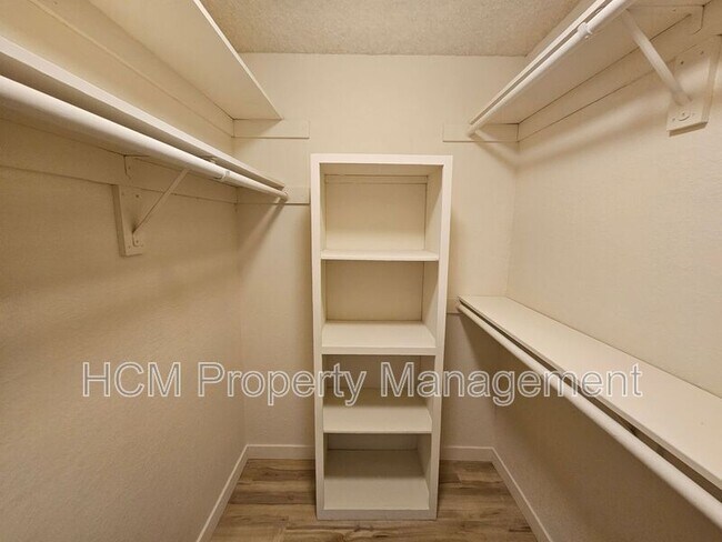 Building Photo - 11434 Calvert St
