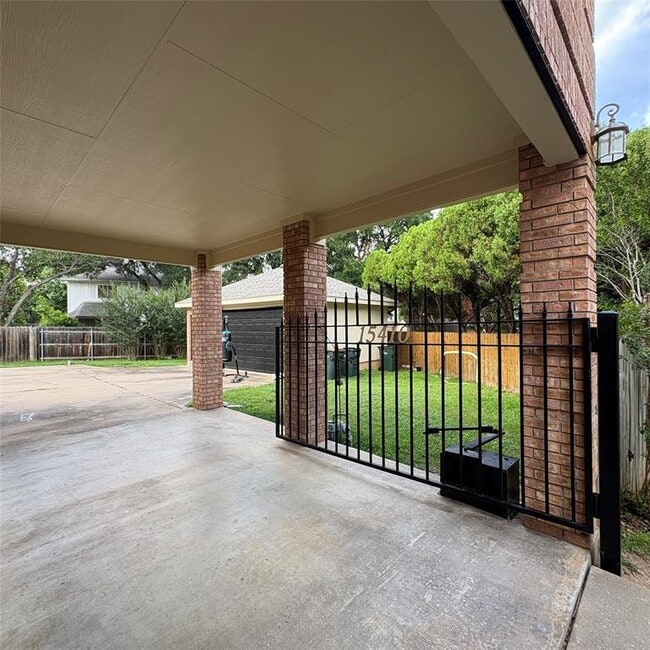 Building Photo - 15410 Cambria Cove