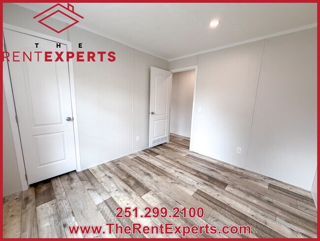 Building Photo - 4883 Christopher Rd