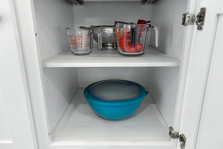 Building Photo - 3758 Gaviota Ave