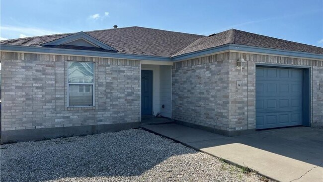 Building Photo - 15525 Palmira Ave
