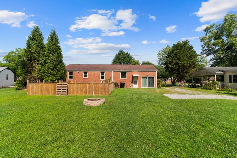 Building Photo - 1407 Leaf Ave