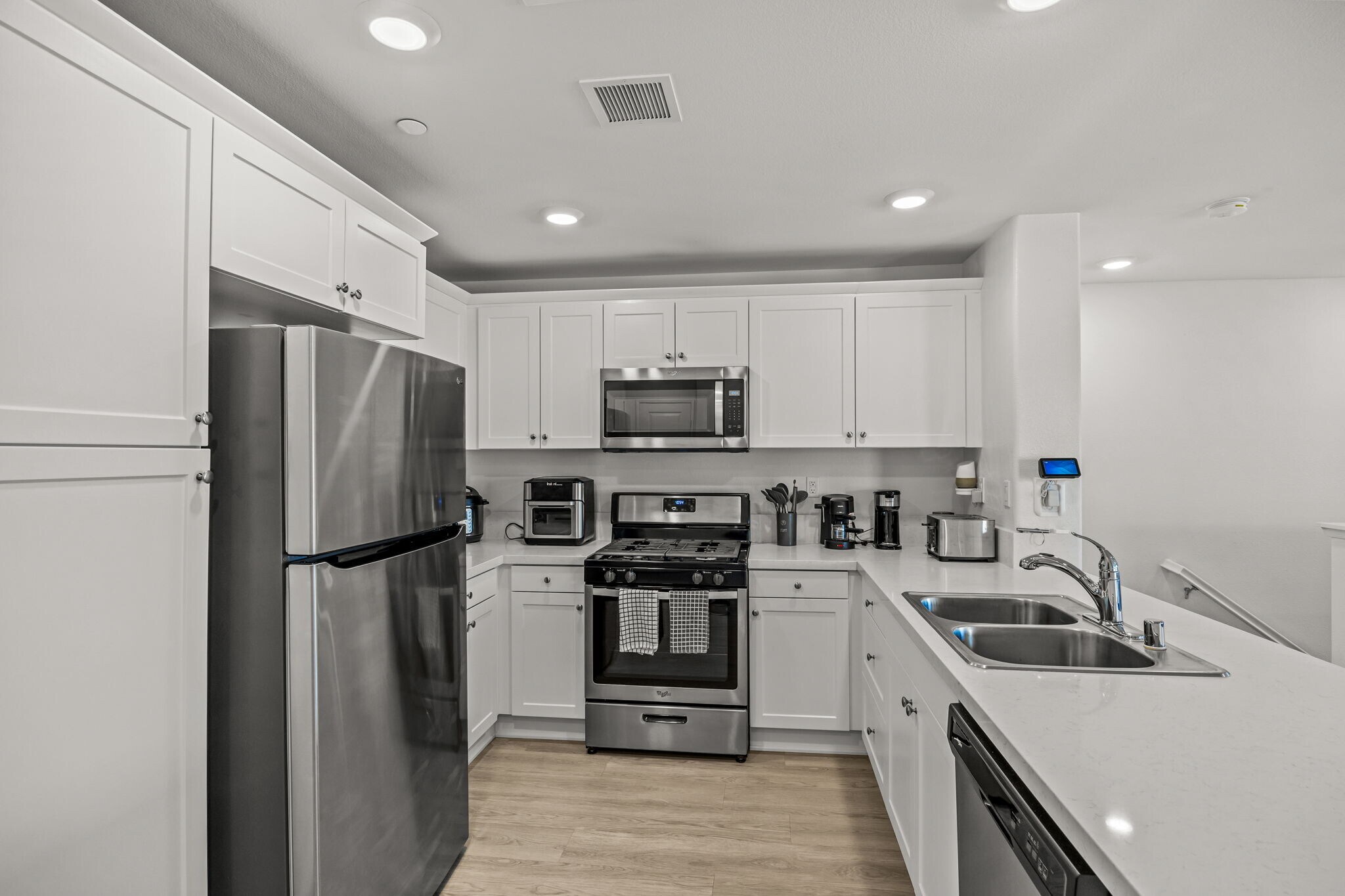 Building Photo - 28427 Partridge Way