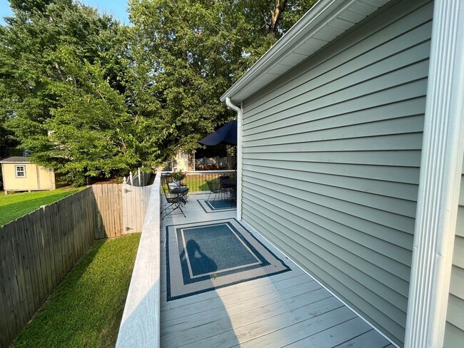 Building Photo - Premier 3BD, 2.5BA House in Downtown Fuqua...