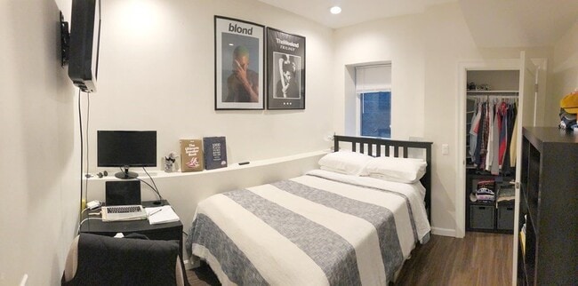 Building Photo - Modern & Spacious 3 BED 3 BATH in Great South Boston Neighborhood.