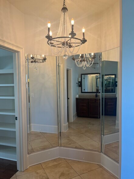 Building Photo - 4040 Felton Cir