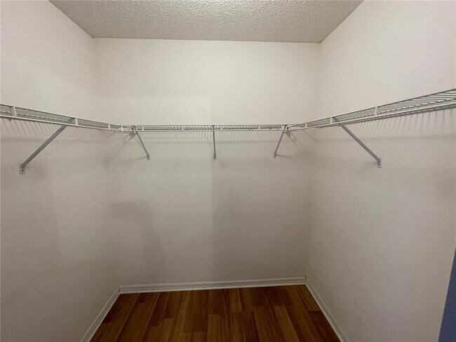 Building Photo - 6034 E Peach St