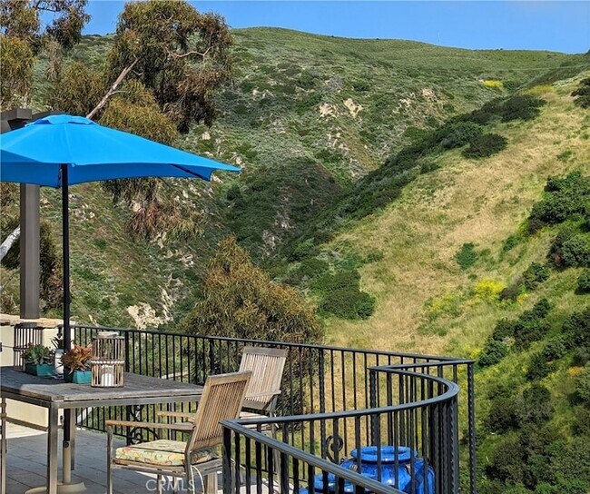 Building Photo - 1131 Emerald Bay