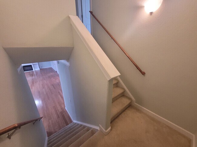 Building Photo - Stunning 4 Bedroom, 2.5 Bath Home Just 3 Blocks to Chesapeake Bay