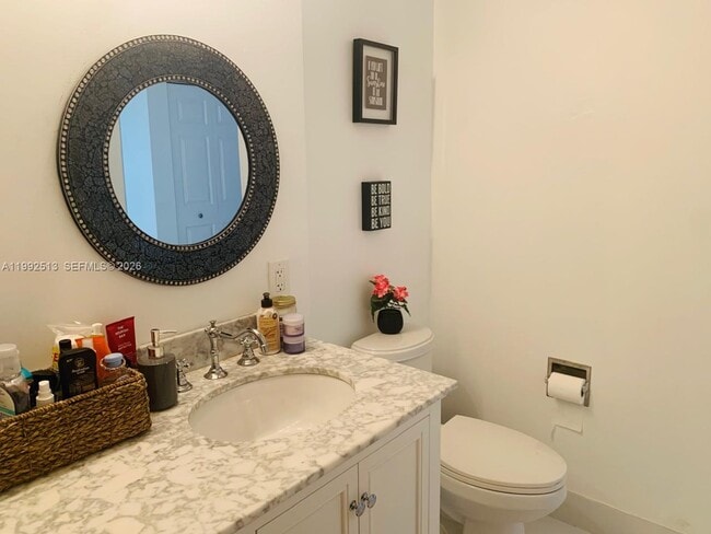 Building Photo - 17150 N Bay Rd