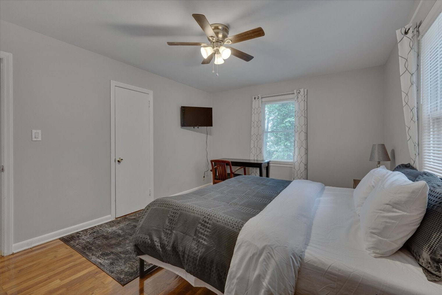 Building Photo - 804 Urban Ave