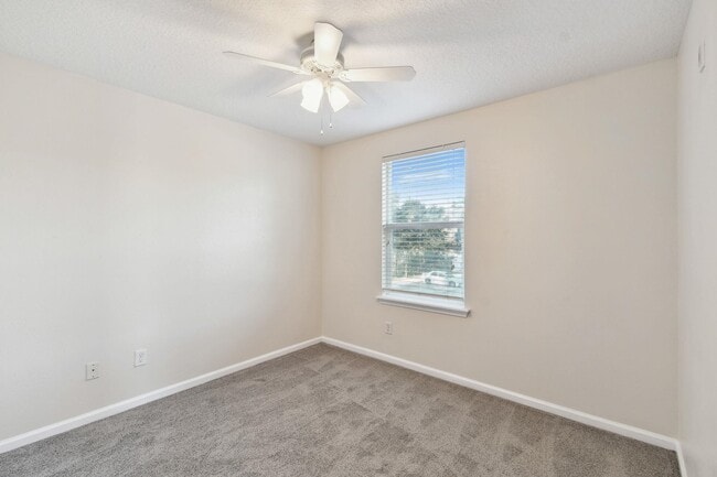 Building Photo - 2481 Golden Lake Loop