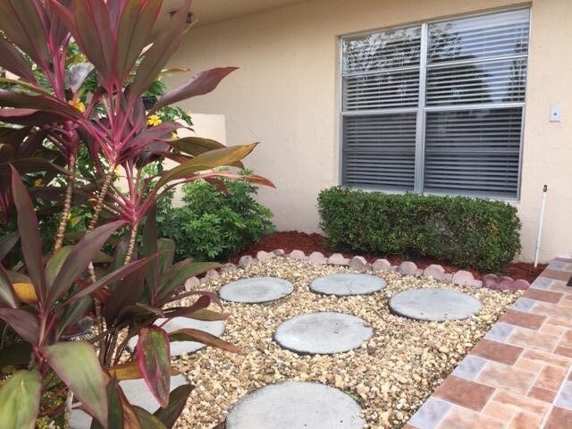 Building Photo - 13664 Coconut Palm Ct