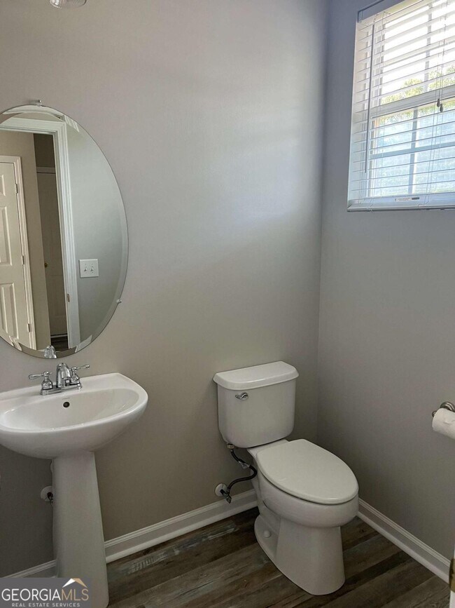 Building Photo - 503 Sautee Pl