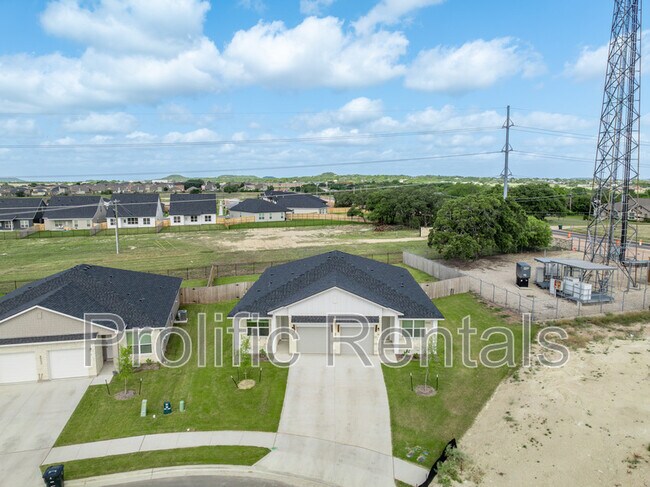 Building Photo - 8901 Prickly Ash Dr