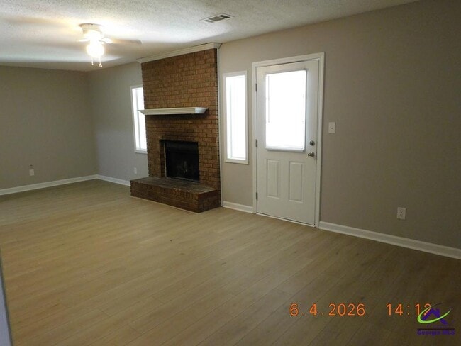Building Photo - 1215 Macon Rd