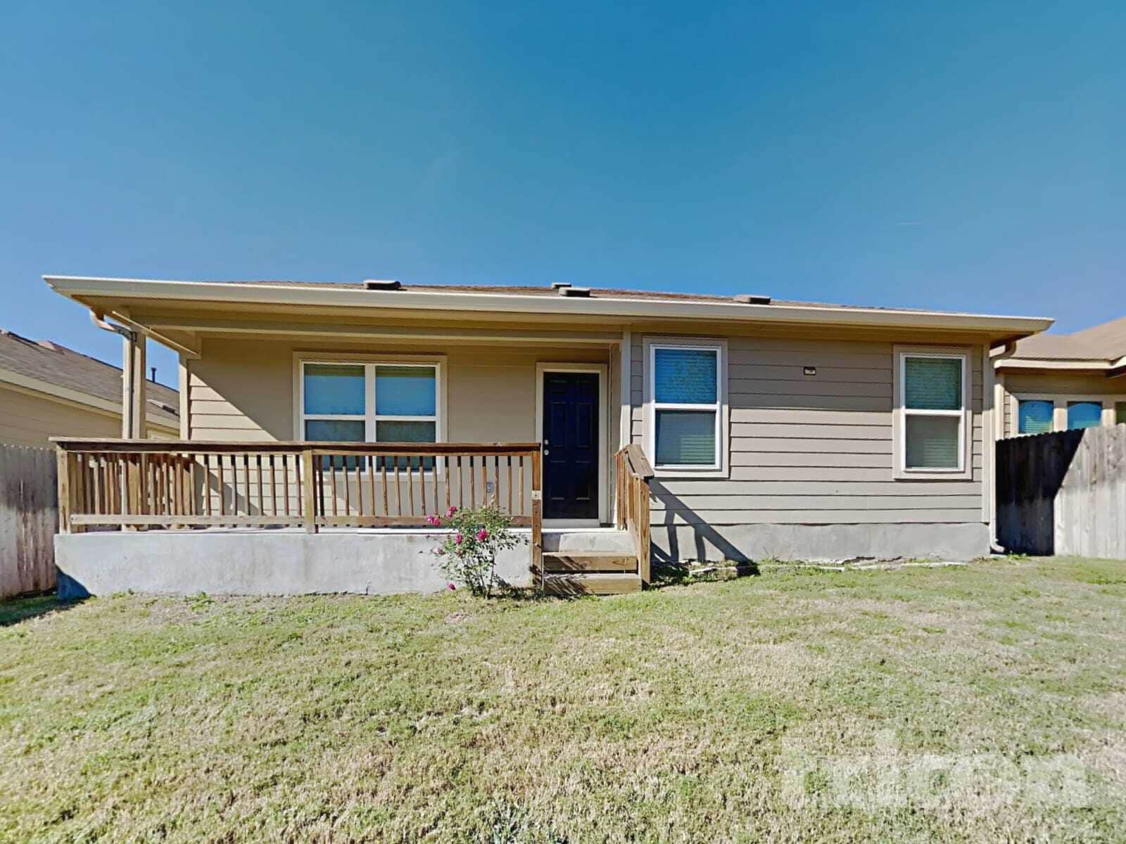 Building Photo - 4014 Stanley Park