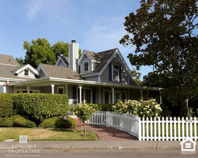 Primary Photo - Stunning Furnished Eastside Home
