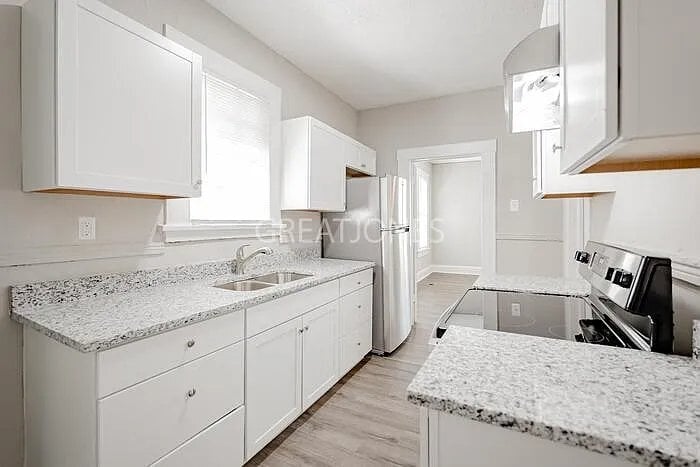 Building Photo - 2528 10th St