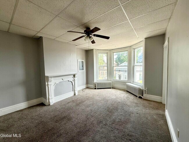 Building Photo - 741 Hudson Ave