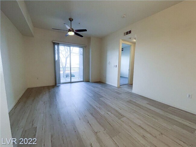 Building Photo - Coming Soon-2 Bedroom Unit in Manhattan Guard Gated Community!