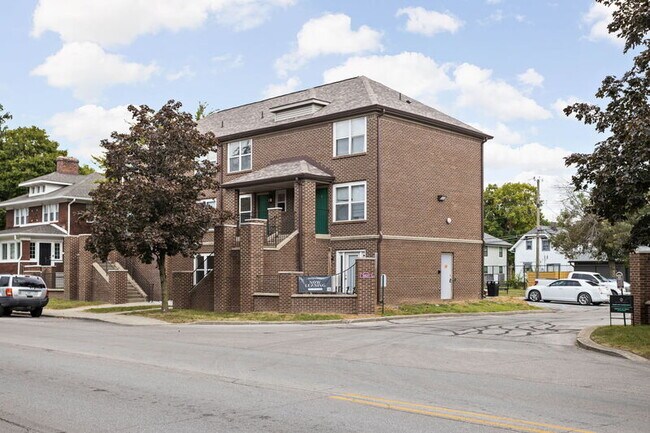 Building Photo - 3821 Central Ave