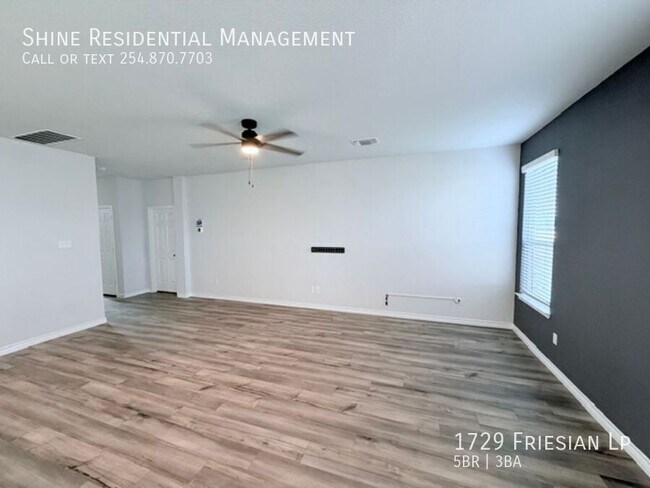 Building Photo - 1729 Friesian Lp