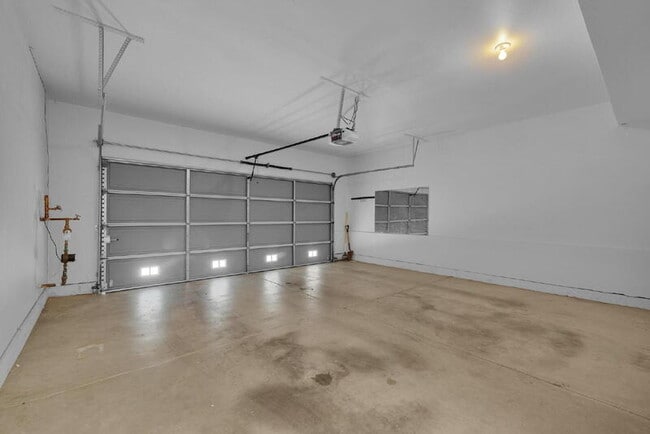 Building Photo - 1423 Caminito Garibay