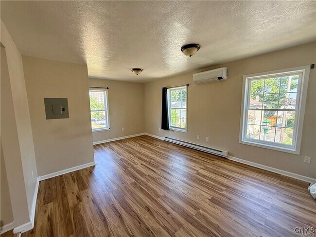 Building Photo - 222 Academy St