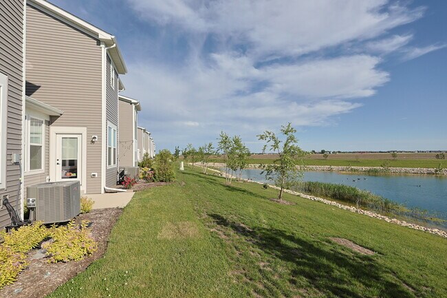 Building Photo - 2287 Ryegrass Ln