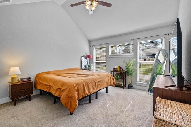 Building Photo - 17660 Timberlake Trail