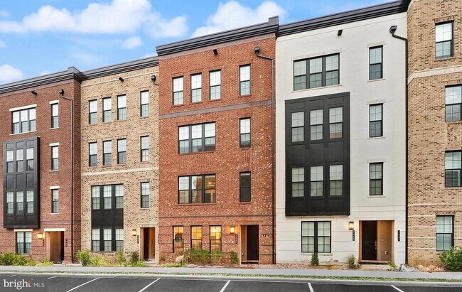 Building Photo - 7461 Backett Wood Ter