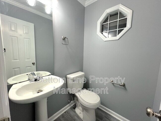 Building Photo - 13446 Cassington Ct