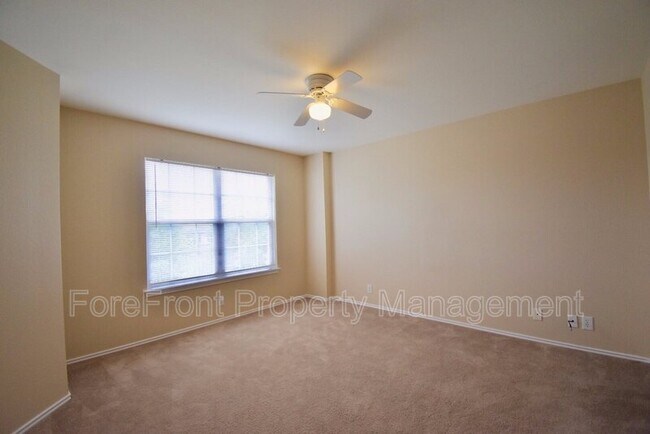 Building Photo - 10527 Cub Haven