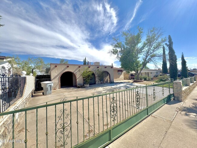 Building Photo - 7512 Kingman Dr