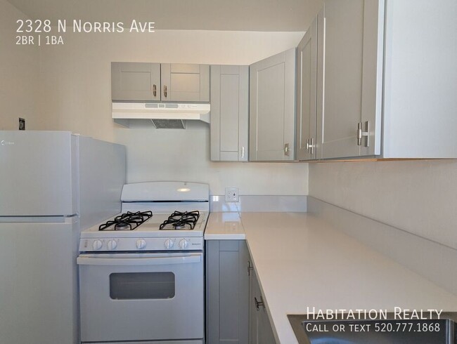 Building Photo - Remodeled 2Bed/1Bath with Designer Touches...