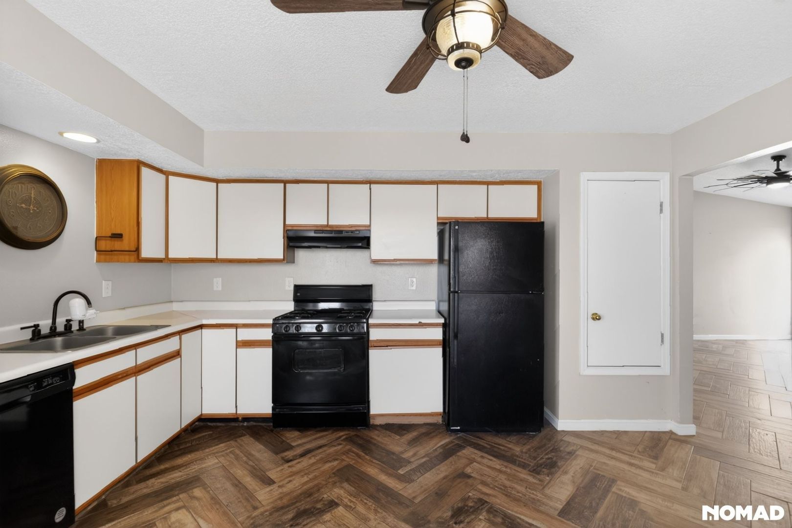 Building Photo - 1328 Rebecca Rd NE