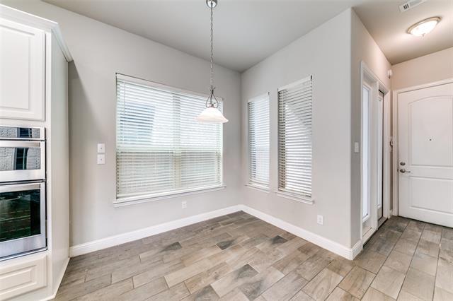 Building Photo - 17660 Sequoia Dr