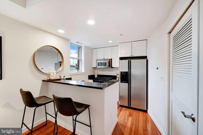 Building Photo - 2535 13th St NW