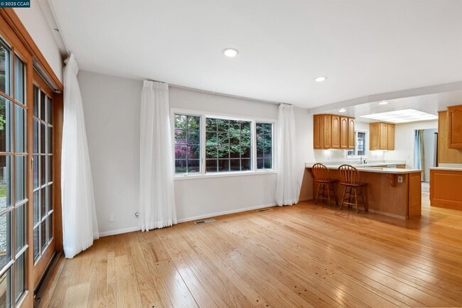 Building Photo - 2201 Quiet Pl Dr