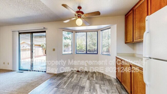 Building Photo - 7474 Mercedes Way