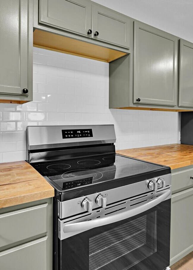 Building Photo - Newly Renovated 3 Bed, 2 Bath Home in Waco