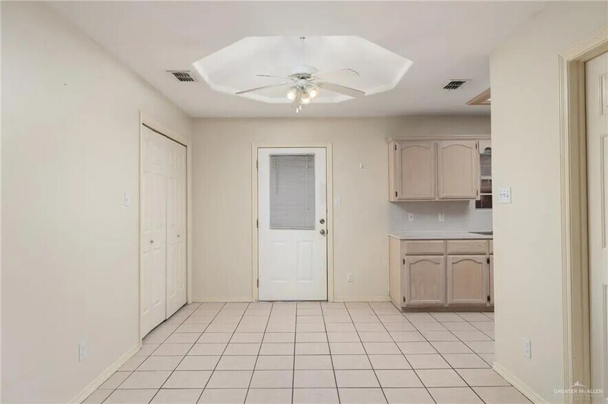 Building Photo - 1818 Tierra Dulce Drive