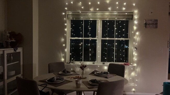 Building Photo - 120 Wyllis Ave