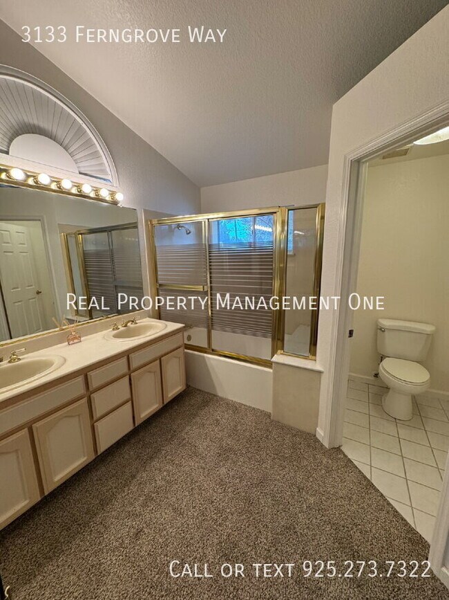 Building Photo - 3133 Ferngrove Way